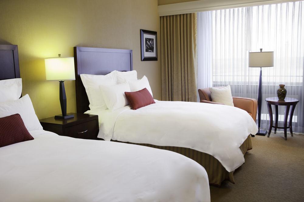 Kansas City Airport Marriott Exterior photo
